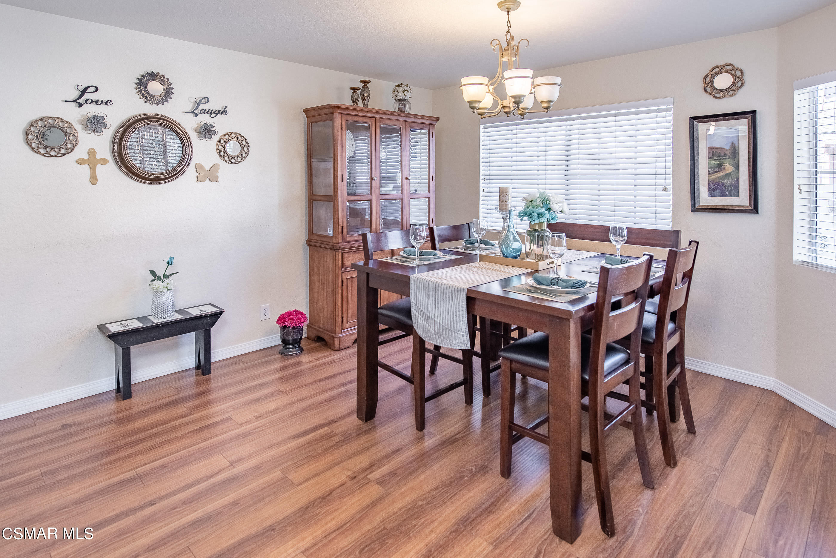 1842 Rory Lane, Unit 4 Simi Valley, CA 93063 - Photo 8 of 24 1842 Rory Ln Simi Valley-8