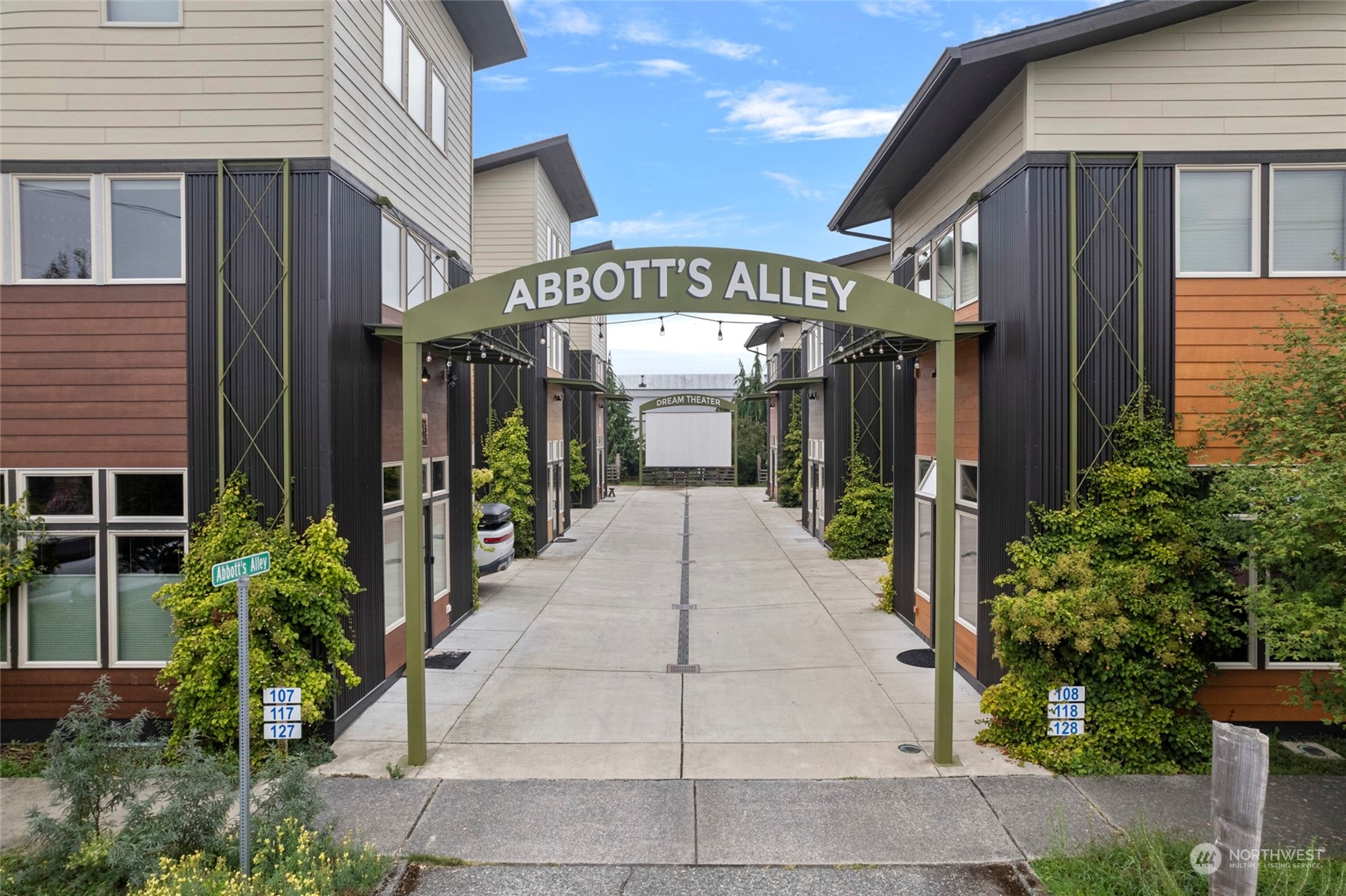107 Abbott's Alley Sedro-Woolley, WA 98284 - Photo 3 of 28