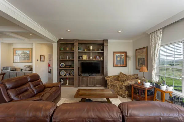 $995,000 | 4637 Ideal Valley Road, Spring City, TN 37381