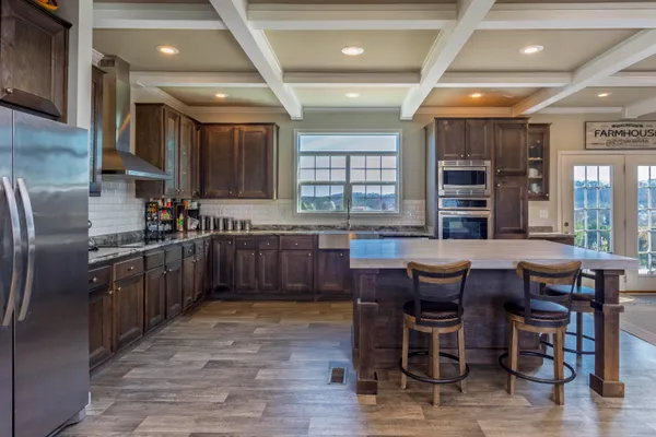 $995,000 | 4637 Ideal Valley Road, Spring City, TN 37381