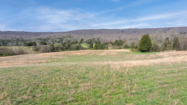 $995,000 | 4637 Ideal Valley Road, Spring City, TN 37381