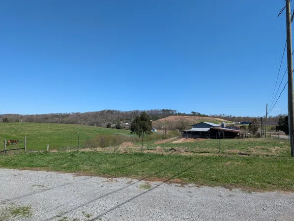$995,000 | 4637 Ideal Valley Road, Spring City, TN 37381