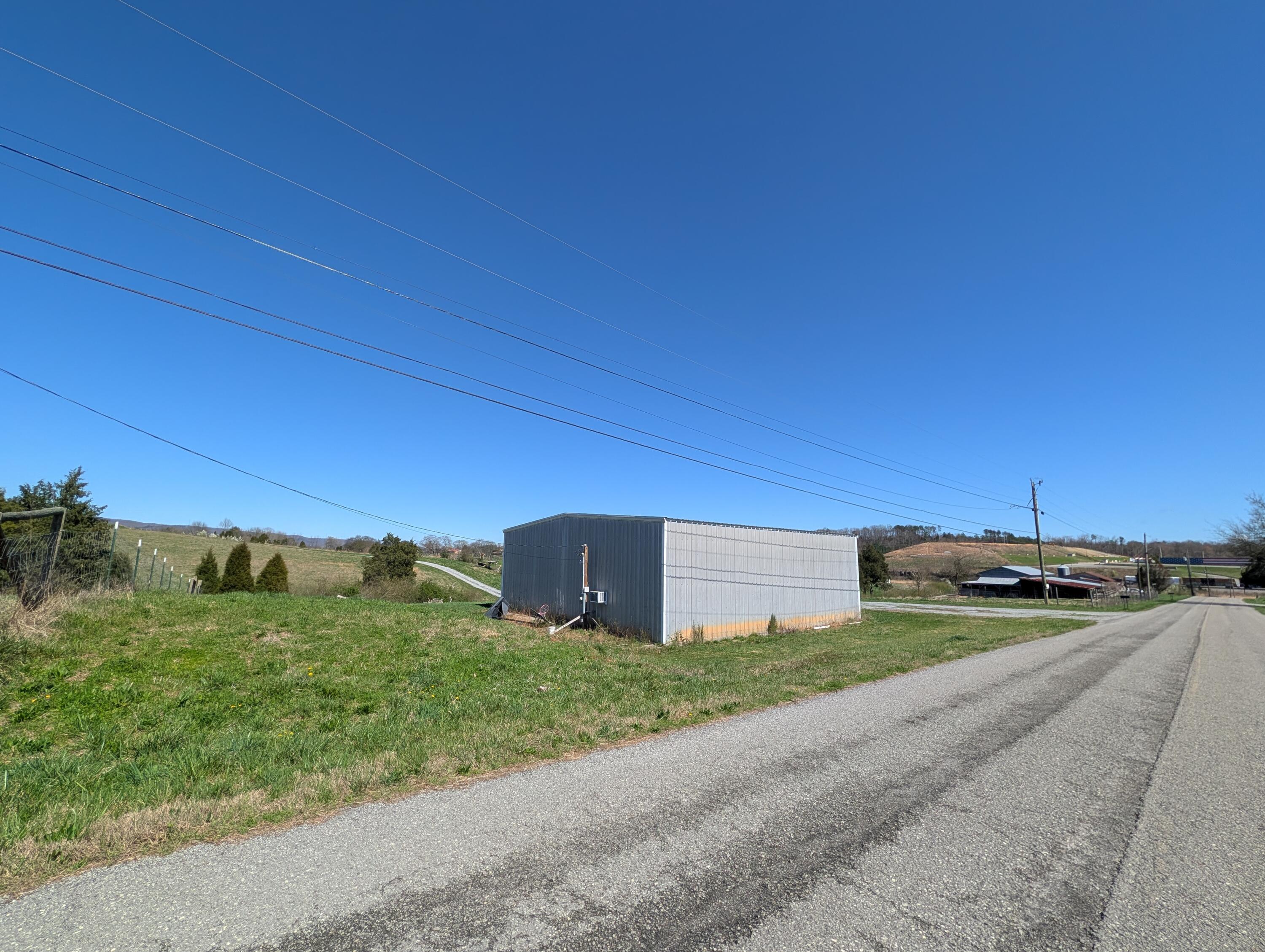 4637 Ideal Valley Road Spring City, TN 37381 - Photo 43 of 67 PXL_20260312_184149509