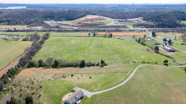 $995,000 | 4637 Ideal Valley Road, Spring City, TN 37381