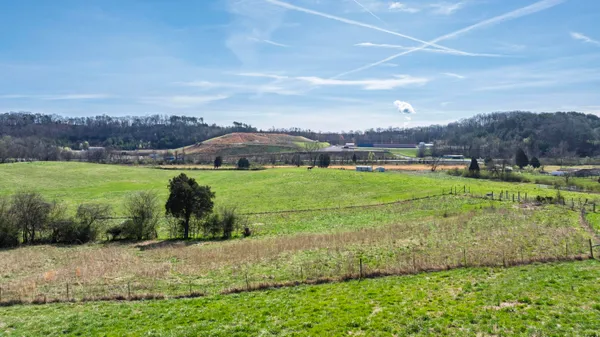 $995,000 | 4637 Ideal Valley Road, Spring City, TN 37381