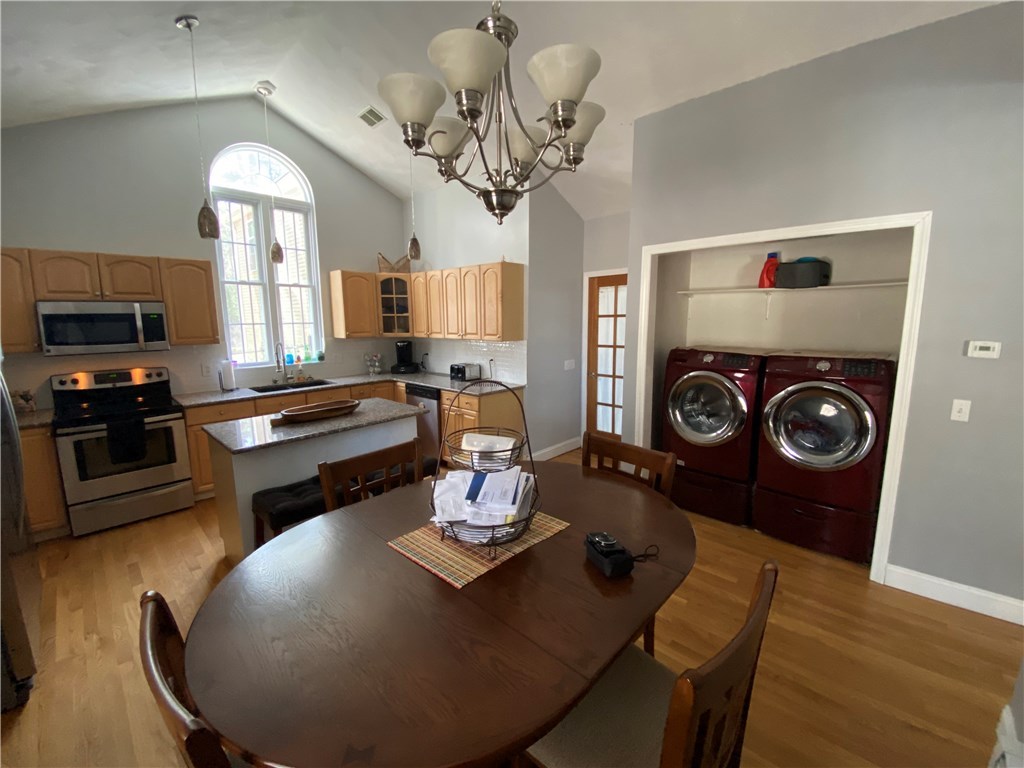 14 Provident Place Coventry, RI 02816 - Photo 16 of 28