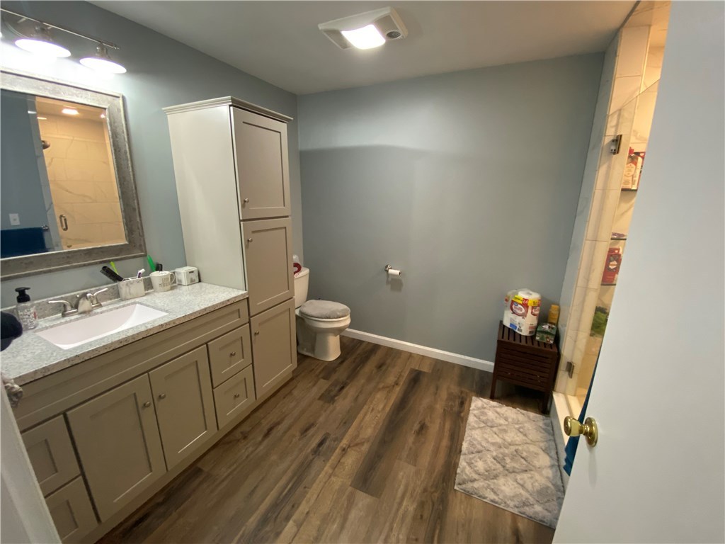 14 Provident Place Coventry, RI 02816 - Photo 21 of 28 3rd Bathroom