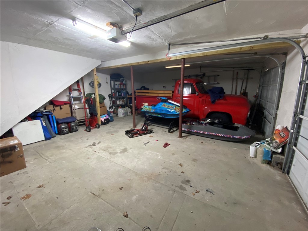 14 Provident Place Coventry, RI 02816 - Photo 23 of 28 Garage