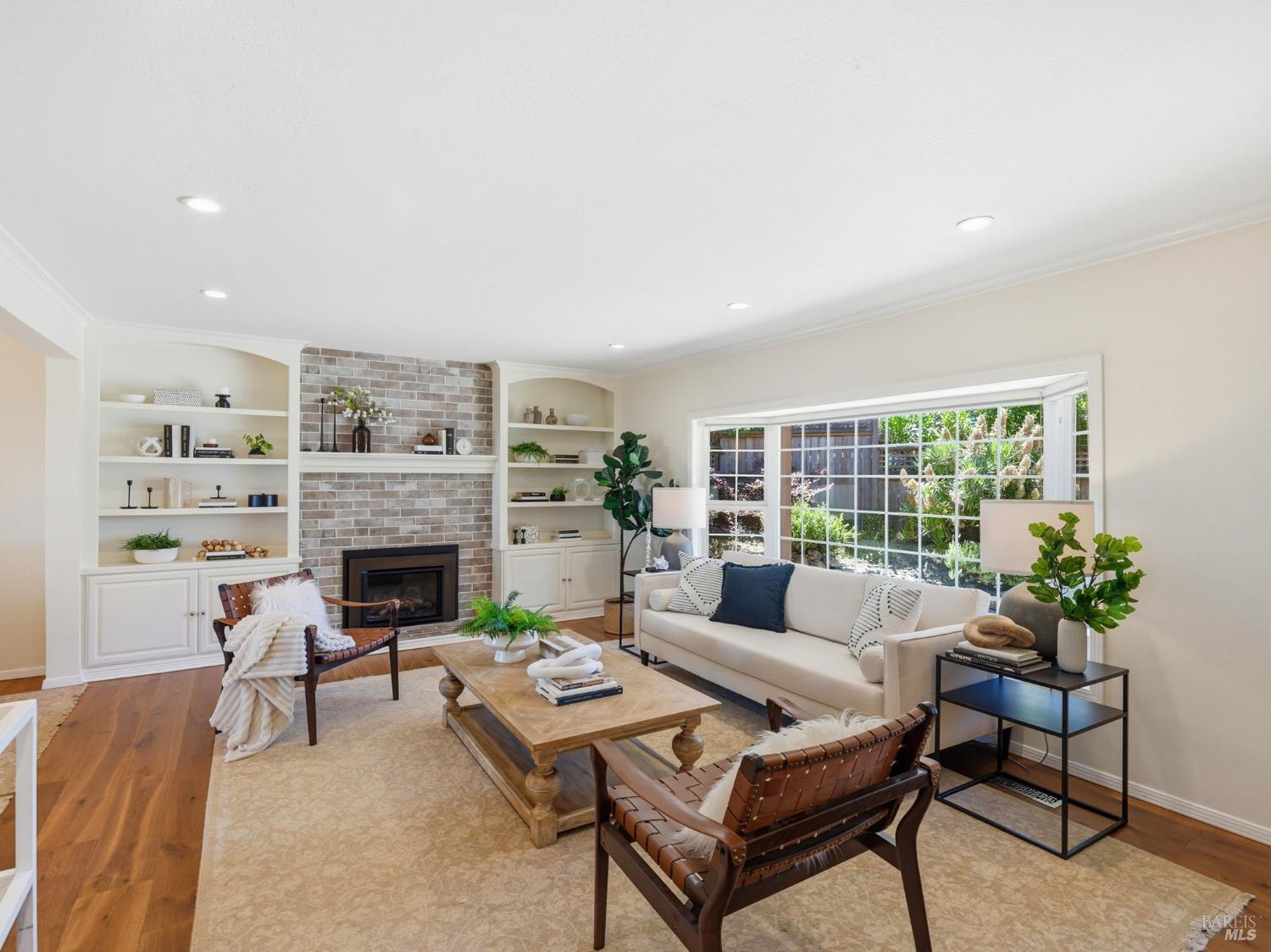 31 Roca Court Novato, CA 94947 - Photo 5 of 55