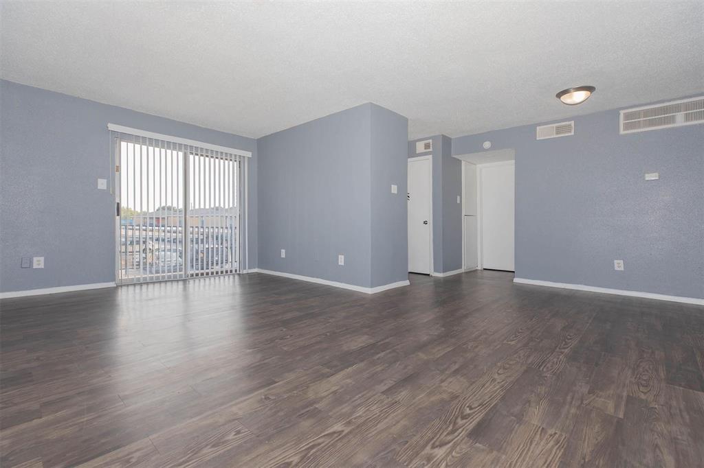 801 South Allen-Genoa Road, Unit 25 South Houston, TX 77587 - Photo 8 of 18 $199 1st Month Rent ( With Approved Credit)