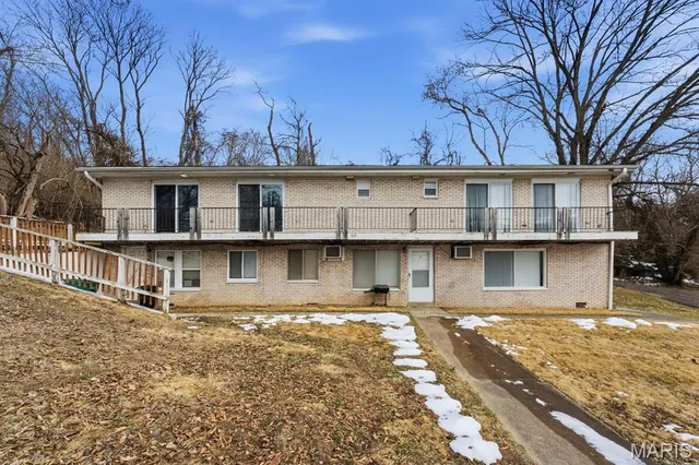 $715 | 65 Hi-Pointe Drive, Belleville, IL 62223