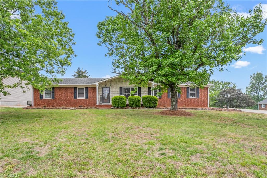 3810 Azalea Lane Trinity, NC 27370 - Photo 1 of 37