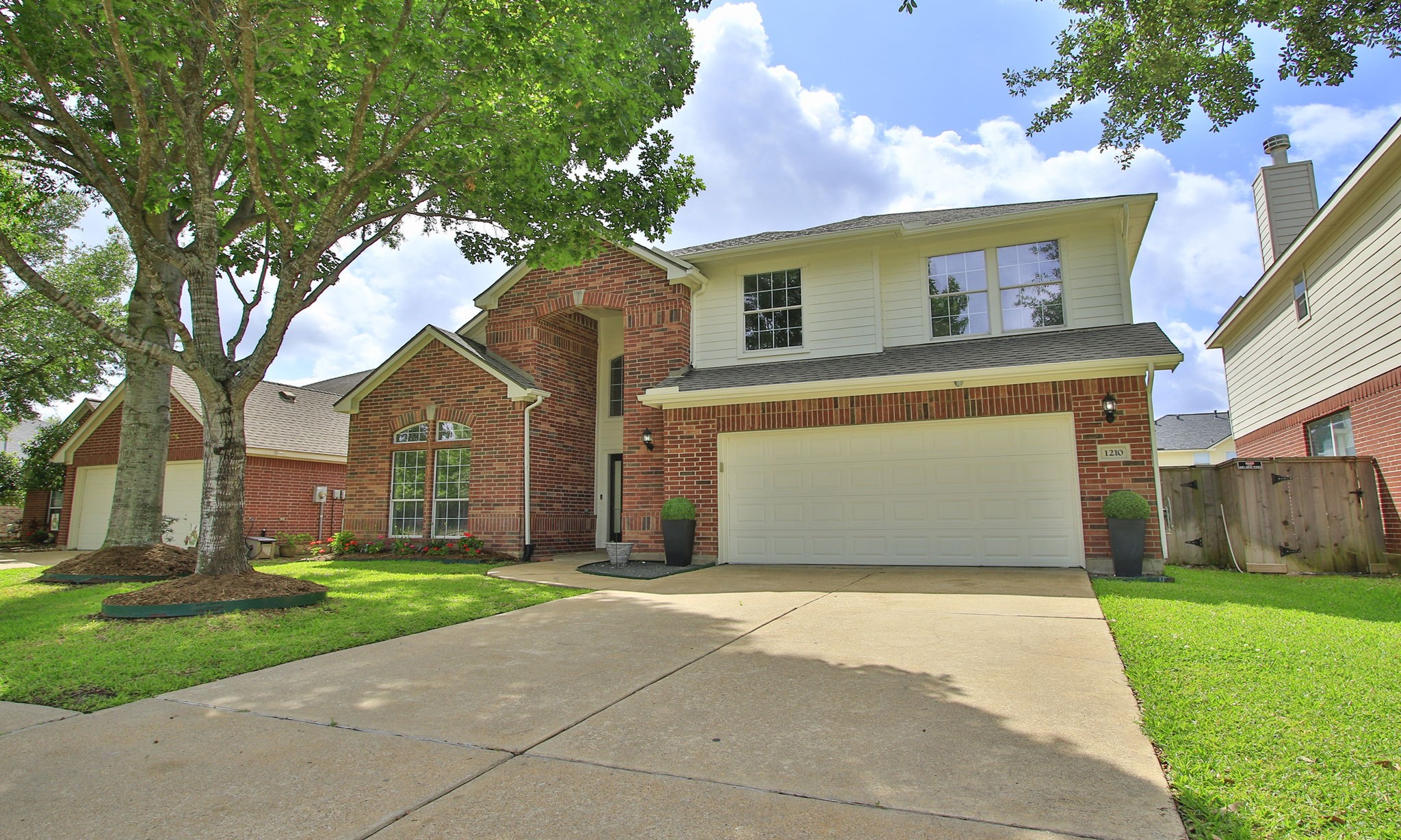 1210 Berwick Manor Court Spring, TX 77379 - Photo 9 of 50 a front view of house with yard