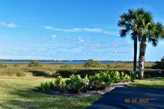 a view of outdoor space yard and patio