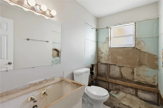 $179,900 | 2121 Colony Drive, Melbourne, FL 32935