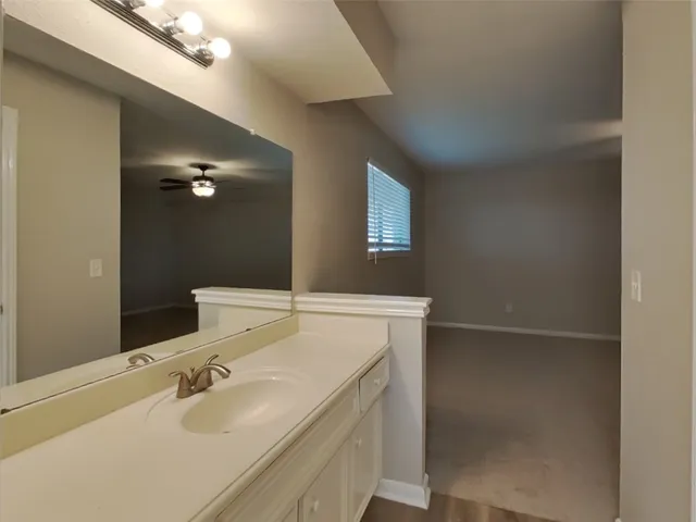 $1,639 | 3815 Shadow Trail, Houston, TX 77084