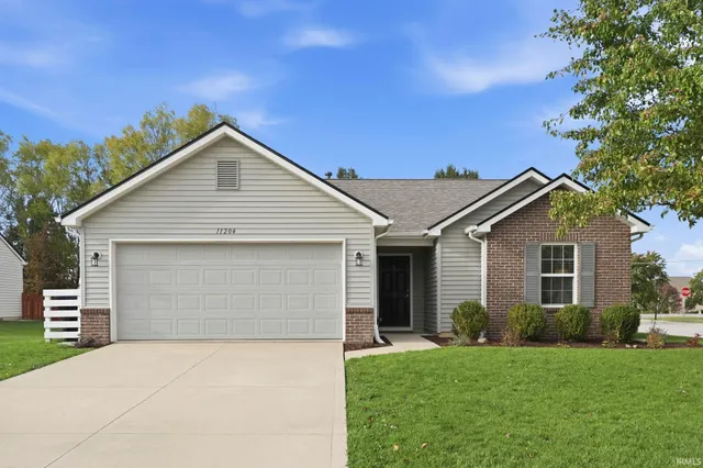 $247,500 | 11204 Wirra Wirra Hill, Roanoke, IN 46783