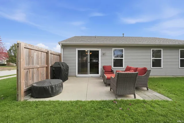 $247,500 | 11204 Wirra Wirra Hill, Roanoke, IN 46783