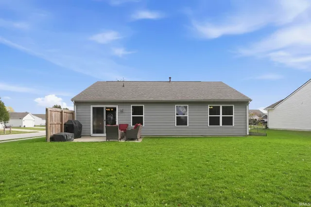 $247,500 | 11204 Wirra Wirra Hill, Roanoke, IN 46783