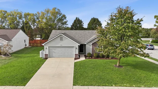 $247,500 | 11204 Wirra Wirra Hill, Roanoke, IN 46783