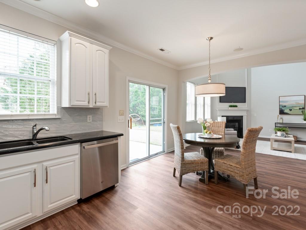 6509 Del Rio Road Charlotte, NC 28277 - Photo 9 of 35 Gallery Image 9