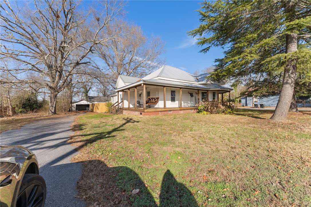 301 Blue Ridge Avenue Belton, SC 29627 - Photo 28 of 31