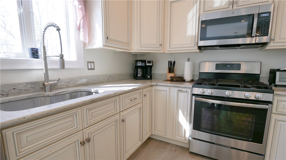 75 Cedar Rdg Trail Jamestown, RI 02835 - Photo 14 of 38 Gallery Image 14