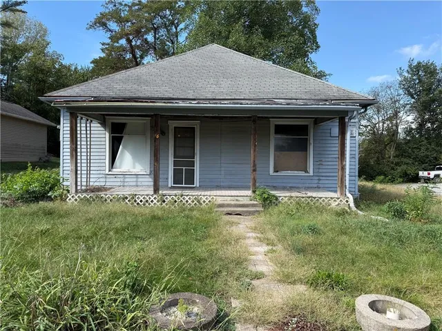 $95,000 | 202 6th Avenue South, Greenwood, MO 64034