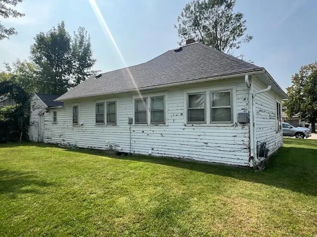 $35,000 | 605 South 12th Street, Olivia, MN 56277