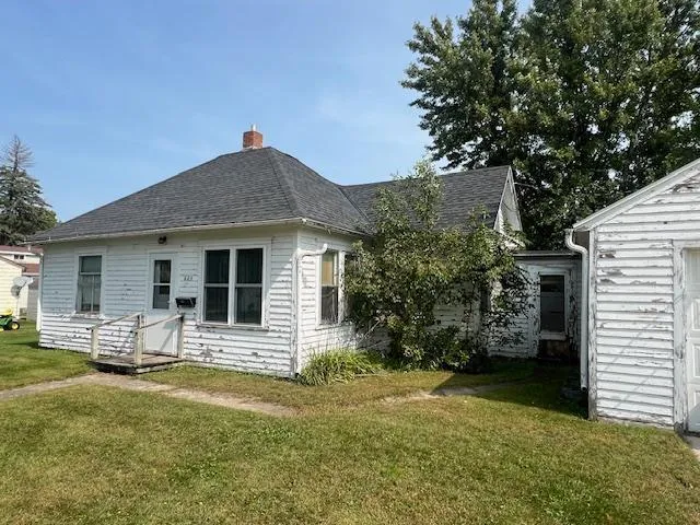 $35,000 | 605 South 12th Street, Olivia, MN 56277