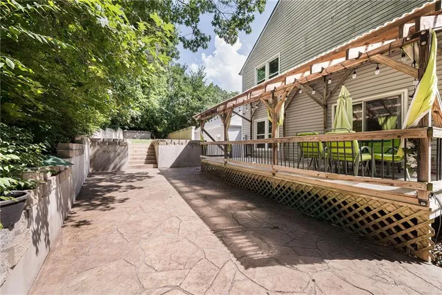 $374,900 | 2308 Hebbeln Drive, Leavenworth, KS 66048