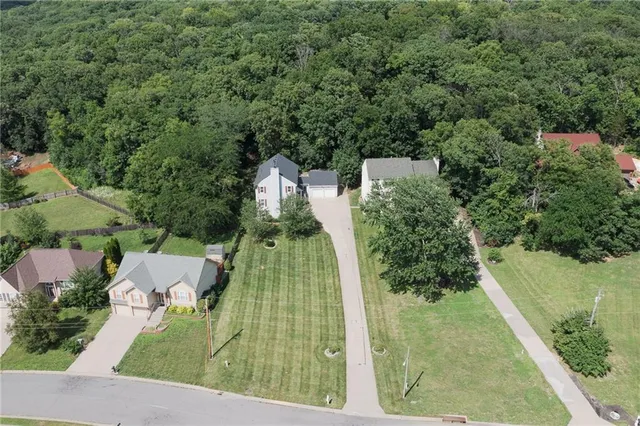 $374,900 | 2308 Hebbeln Drive, Leavenworth, KS 66048