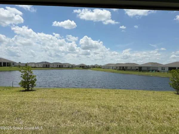 $2,400 | 1566 Criswell Lane Southeast, Palm Bay, FL 32909