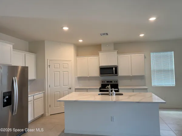 $2,400 | 1566 Criswell Lane Southeast, Palm Bay, FL 32909