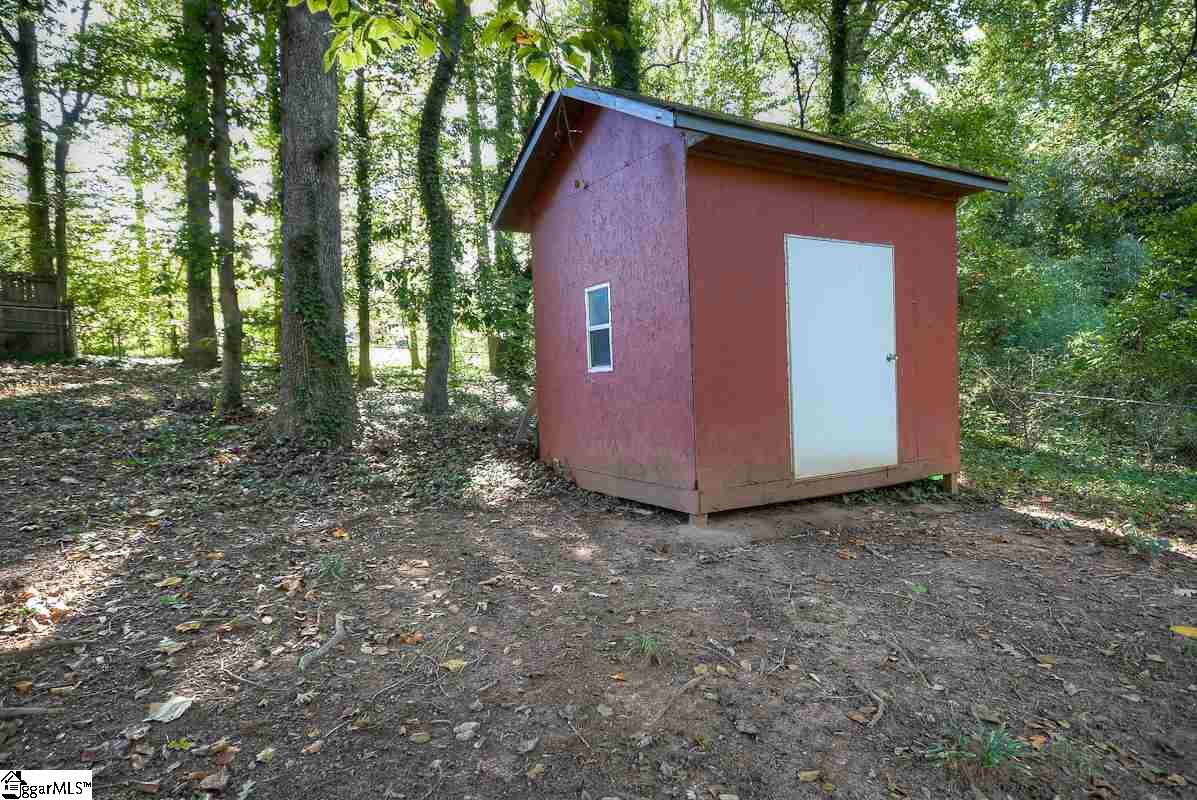 11 Nottingham Road Greenville, SC 29607 - Photo 14 of 18