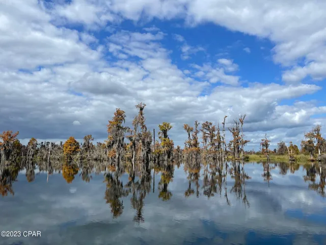 $200,000 | 5320 Indian Bluff Drive, Youngstown, FL 32466