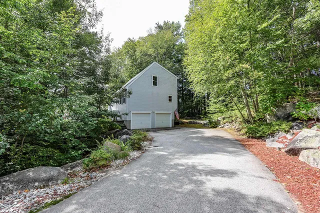 $515,000 | 15 Trent Road, Hooksett, NH 03106