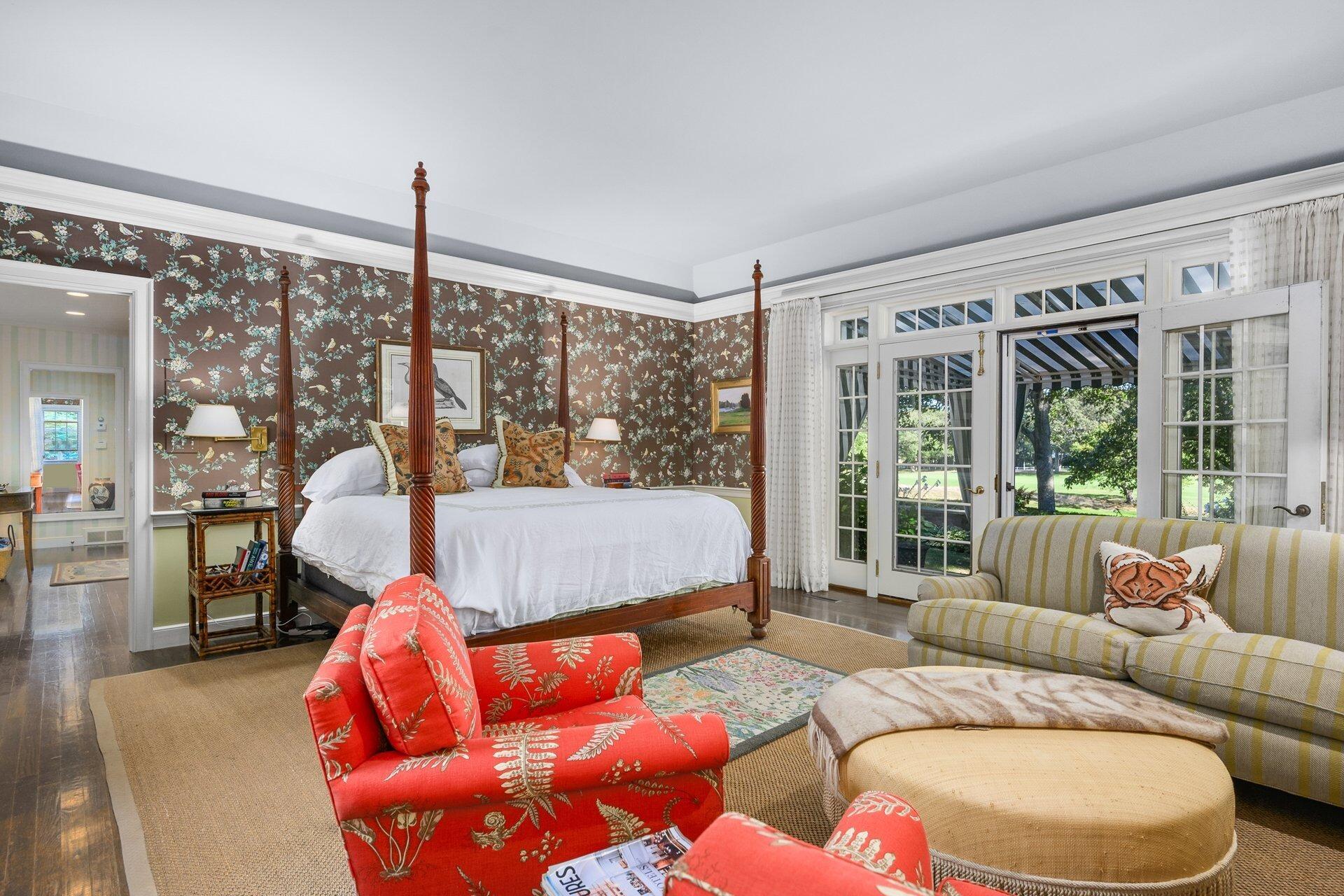 245 North Bay Road Osterville, MA 02655 - Photo 26 of 50 a living room with furniture and a large window