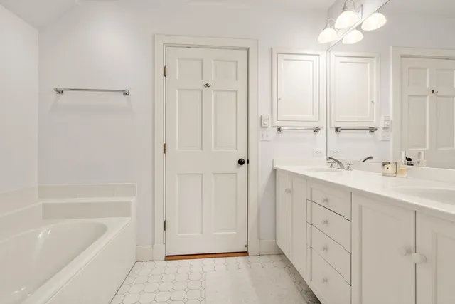 $8,000 | 164 Forest Street, Unit 164, Sherborn, MA 01770