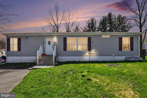 $140,000 | 4 Gaslight Place, Quakertown, PA 18951