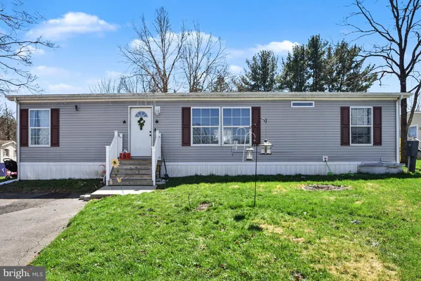 $140,000 | 4 Gaslight Place, Quakertown, PA 18951