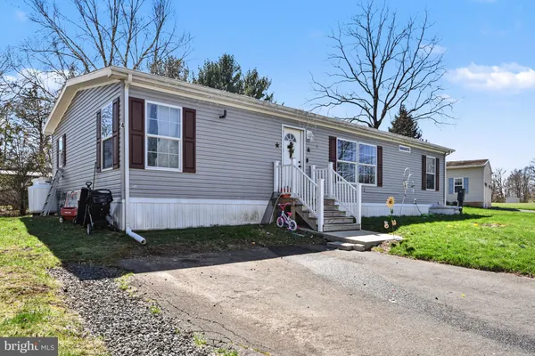 $140,000 | 4 Gaslight Place, Quakertown, PA 18951