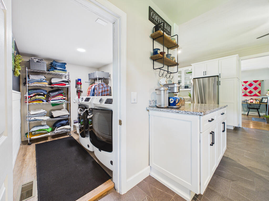 1038 Jarrett Road Hayesville, NC 28904 - Photo 22 of 61 Gallery Image 22