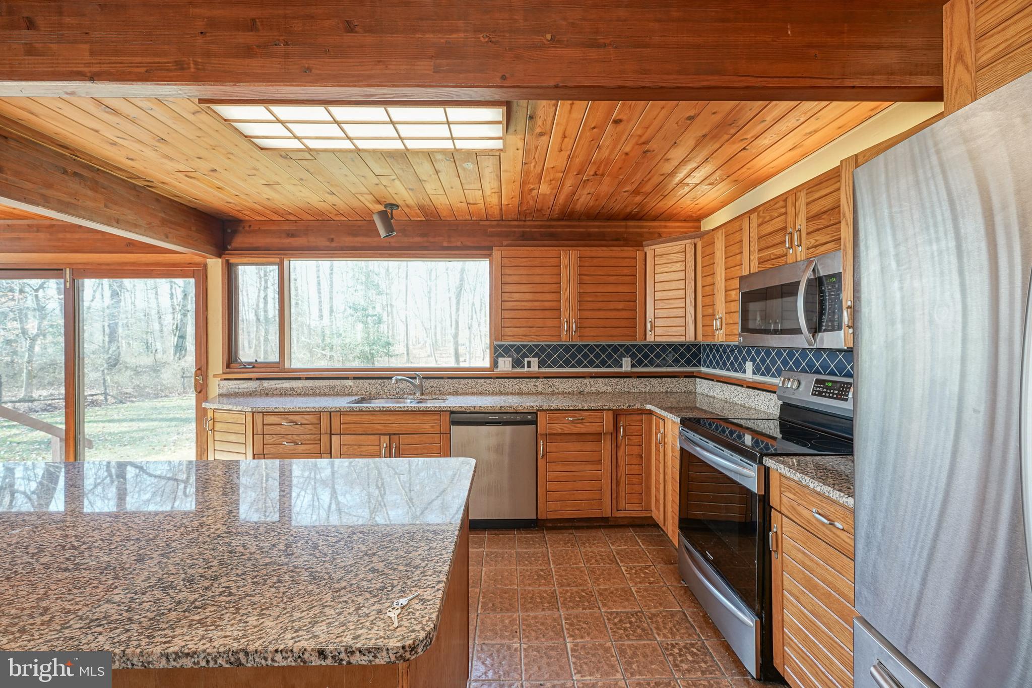 164 Kings Road Westampton, NJ 08060 - Photo 2 of 52