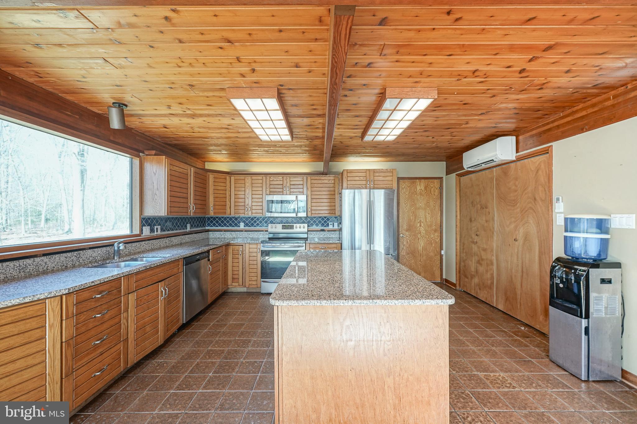 164 Kings Road Westampton, NJ 08060 - Photo 4 of 52