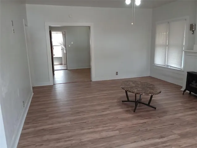 $55,000 | 406 Ave H Southeast, Childress, TX 79201