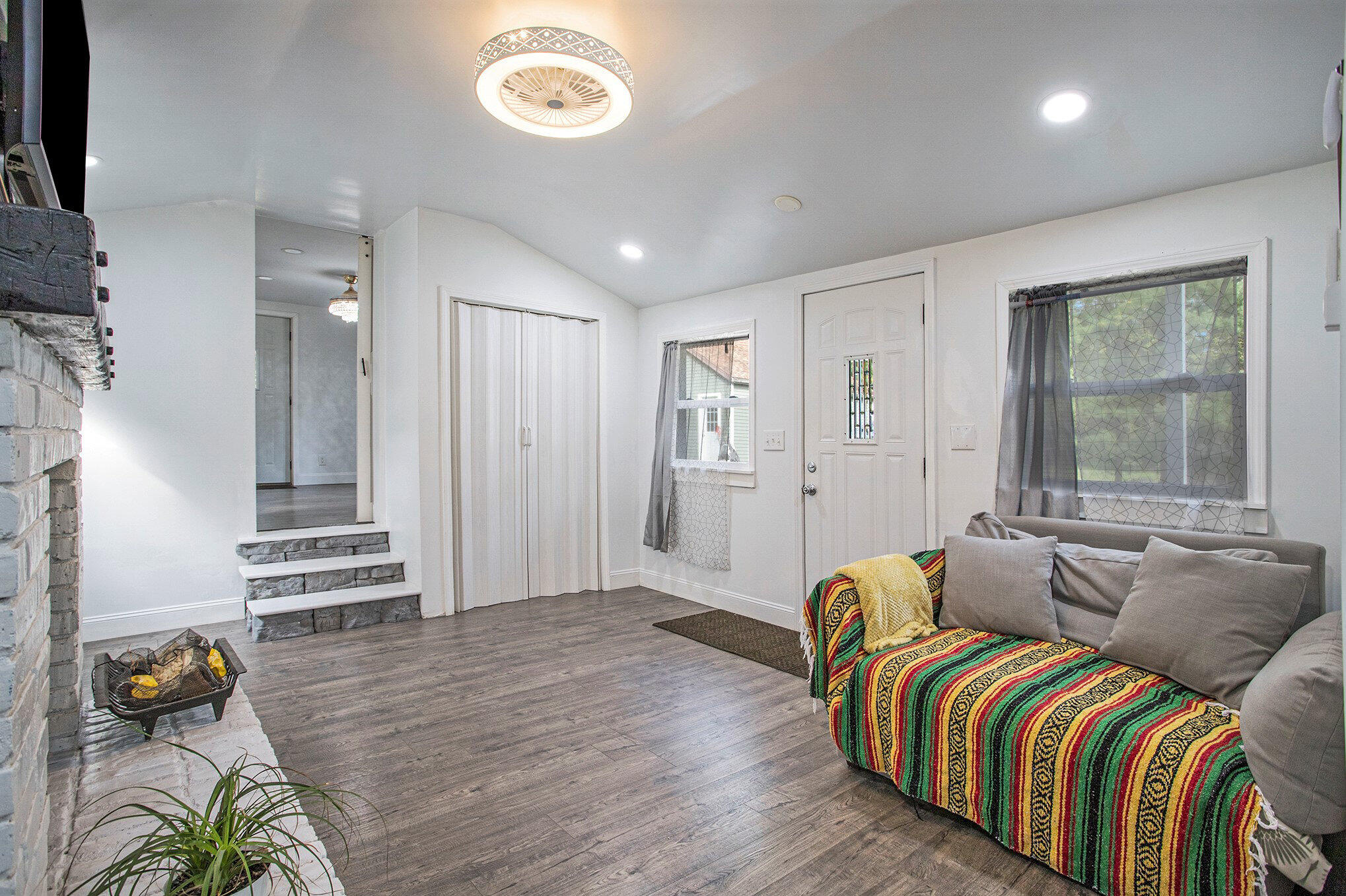 3010 Portage Road Niles, MI 49120 - Photo 7 of 39 Living room