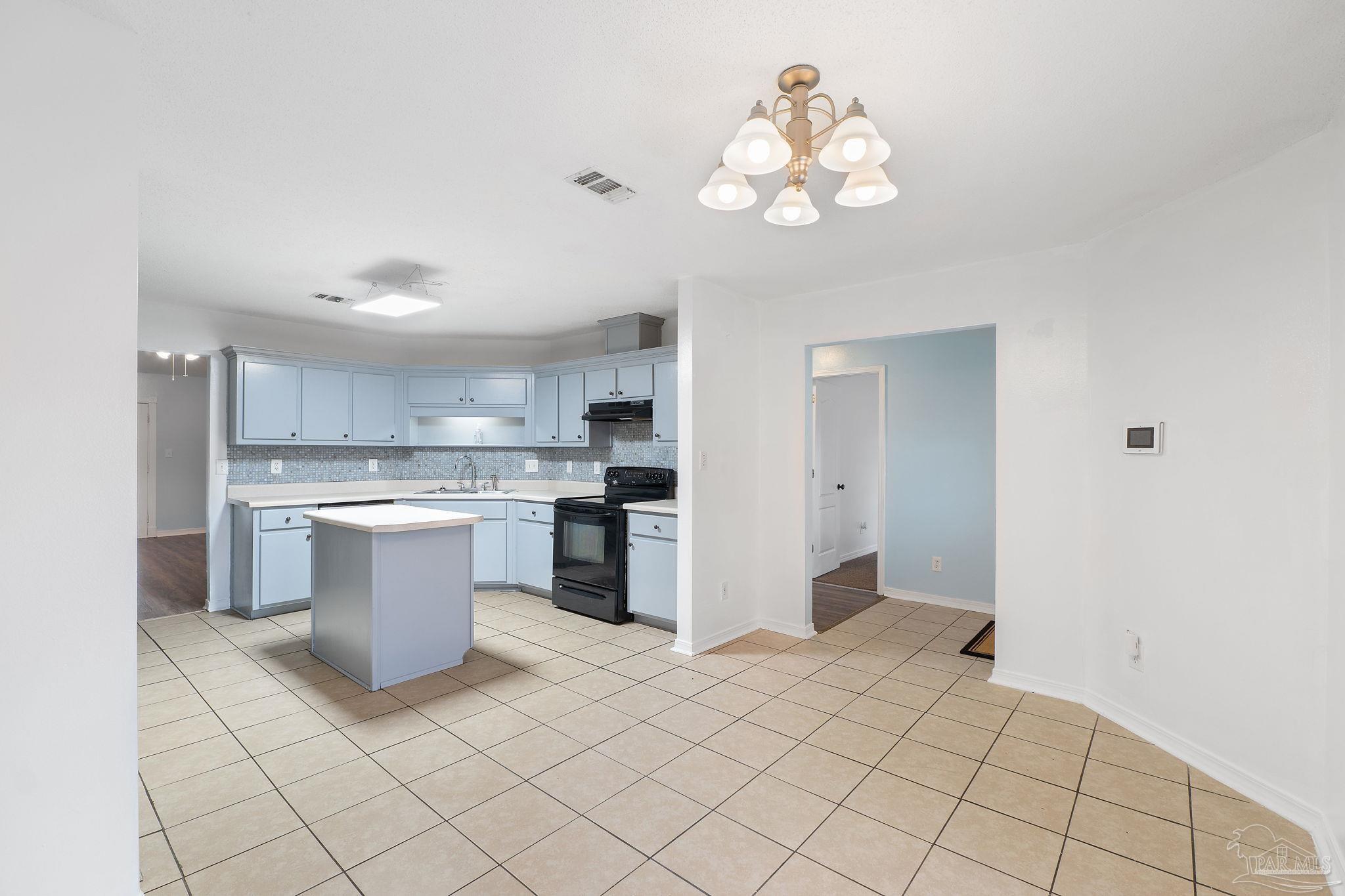 4642 Hamilton Bridge Road Milton, FL 32571 - Photo 11 of 49 Gallery Image 11