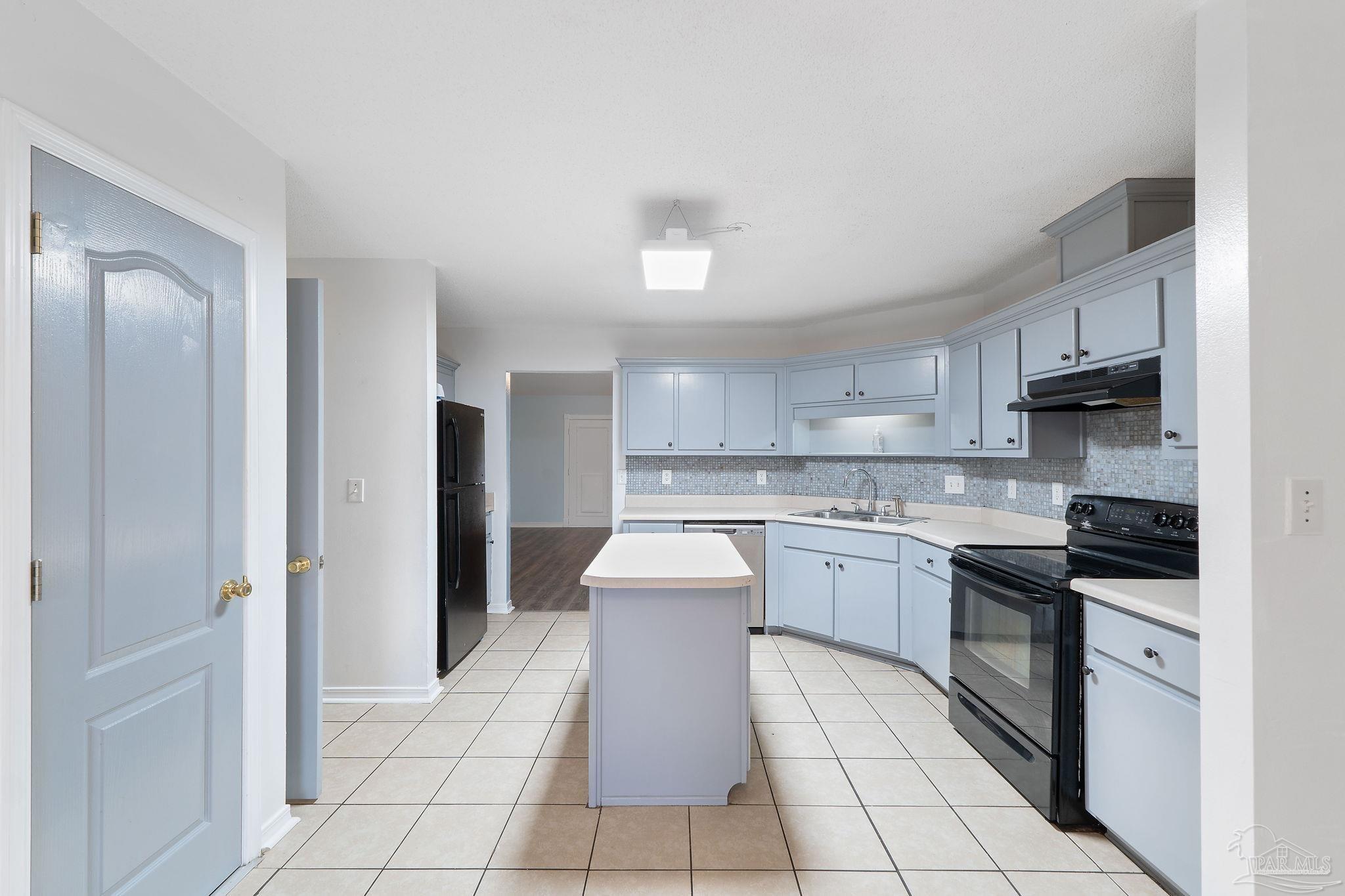 4642 Hamilton Bridge Road Milton, FL 32571 - Photo 8 of 49 Gallery Image 8