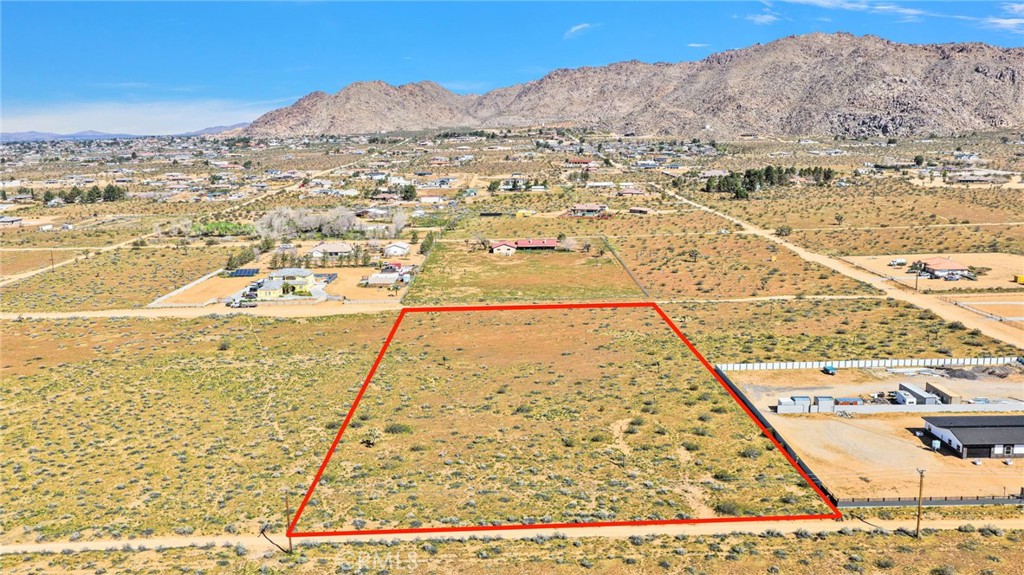 23840 Zuni Road Apple Valley, CA 92307 - Photo 2 of 9